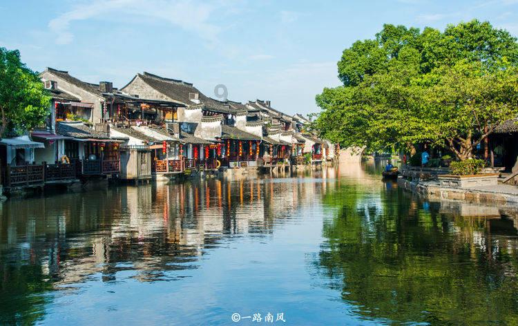 逃出郊外大别墅